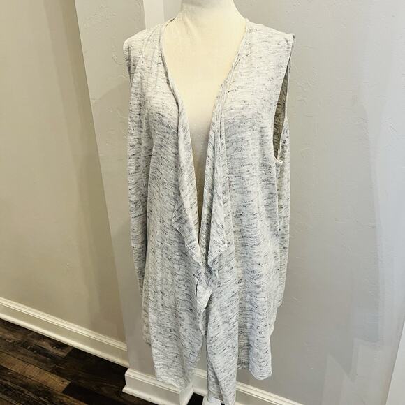 Cato Plus Sz 22/ 24WGray Open Front Knit Cardigan Sleeveless Lightweight (A0125) - Picture 1 of 6
